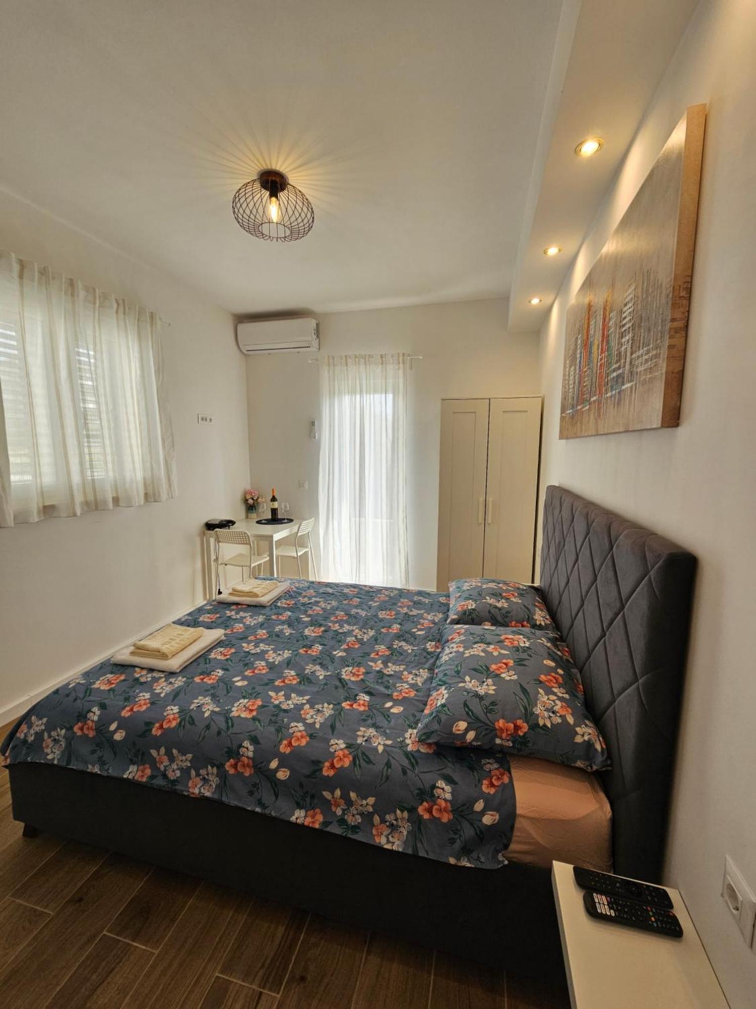 Room Ela Seget Donji ภายนอก รูปภาพ